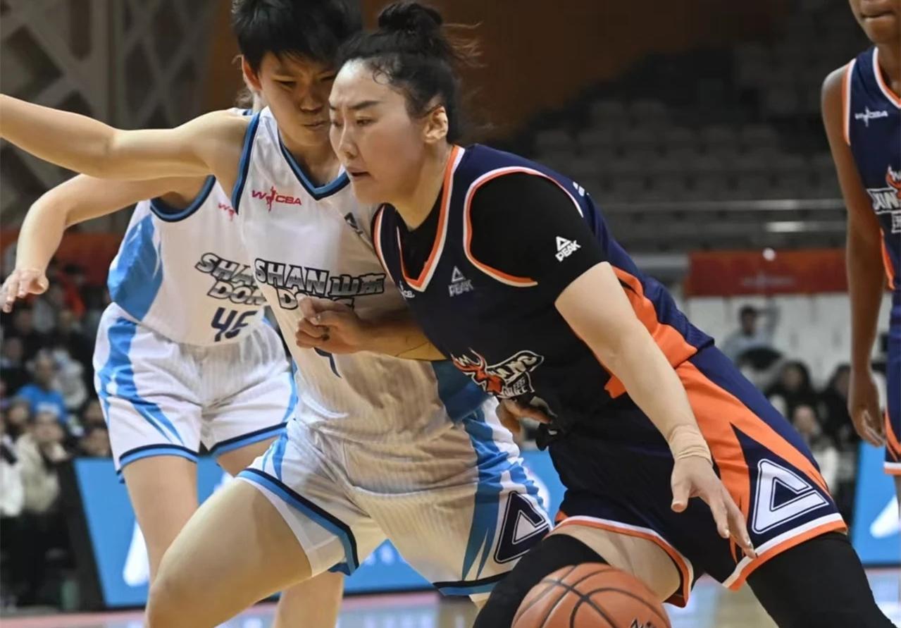 星空体育app下载-泪目！中国女篮31岁王牌重回巅峰：得分助攻均第1，宫帅召回她？