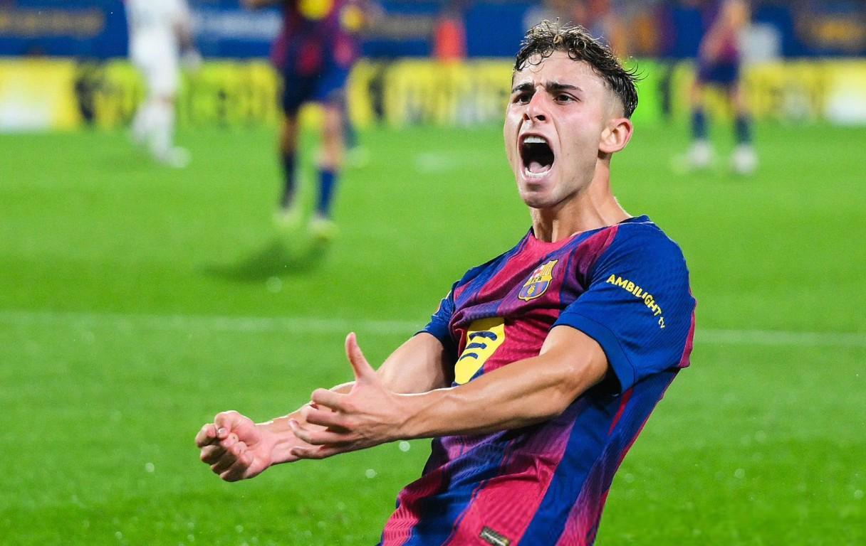 星空体育app下载-10球10助，费尔明是巴萨队史第三位单赛季进球助攻两双的中场